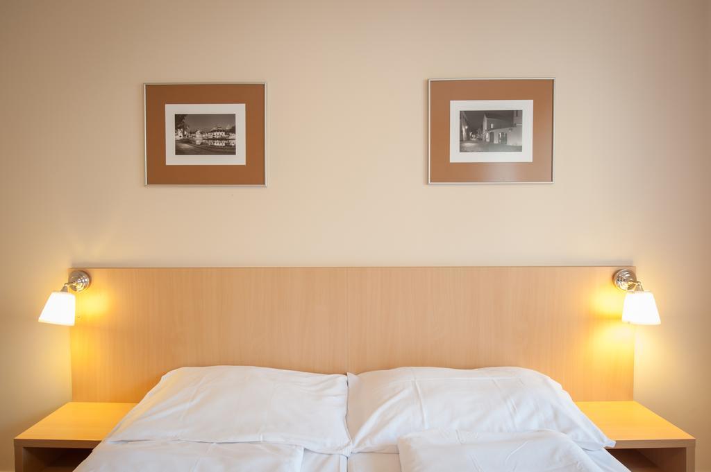 V Centru Hotel 3*